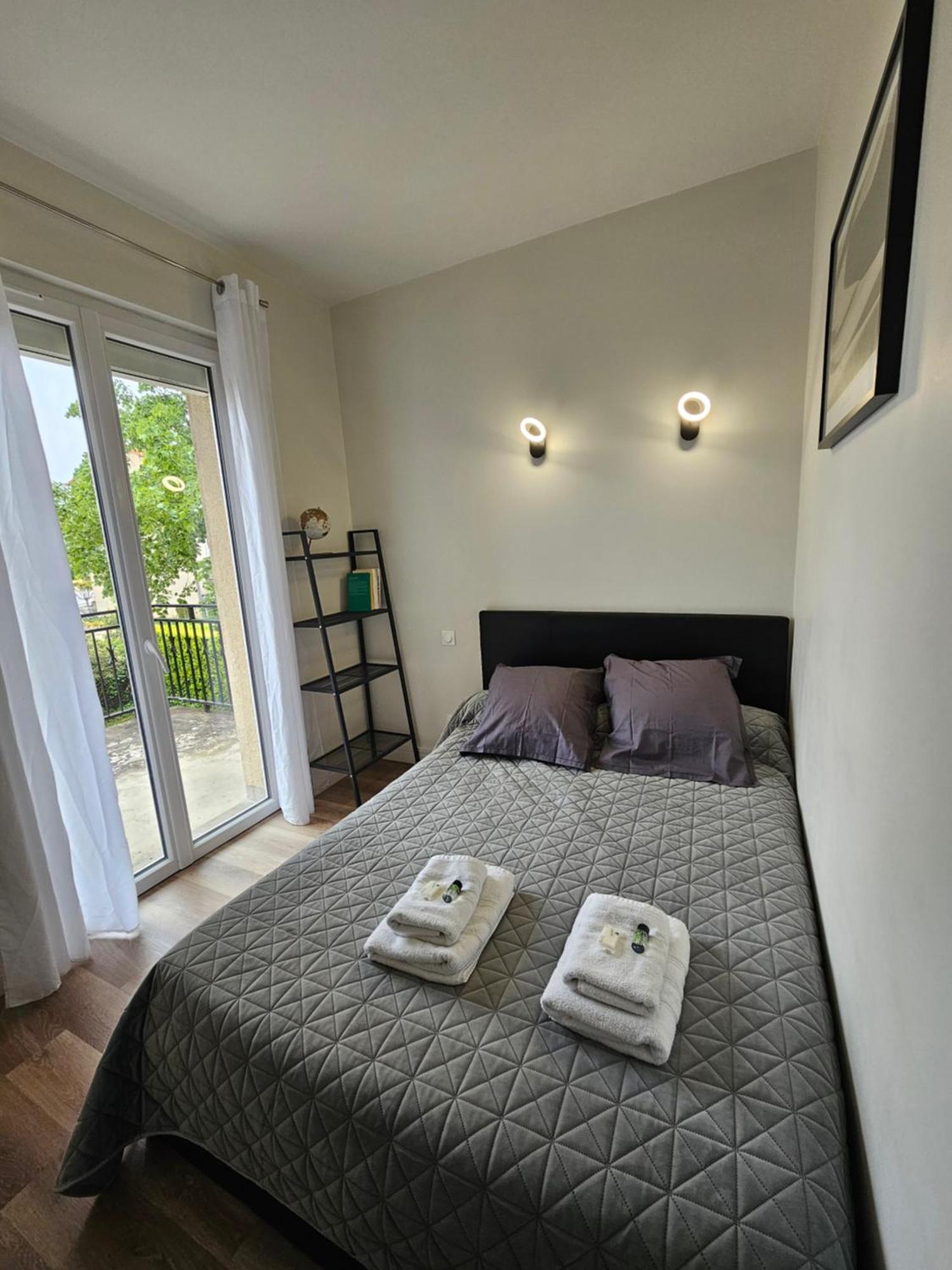 Au 3 Rue Manhes Apartman Albi Kültér fotó